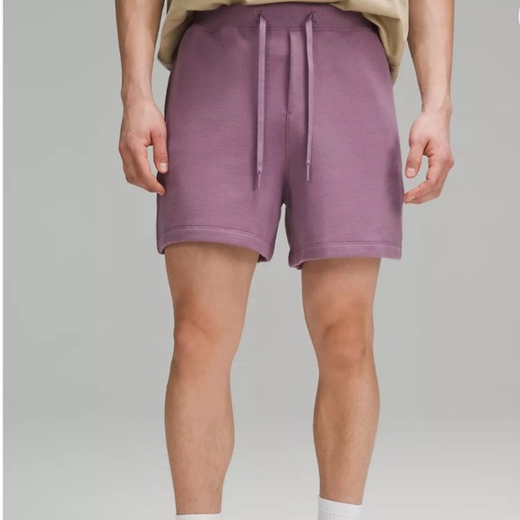 Lululemon Men’s 5” short - Medium - Picture 4 of 5